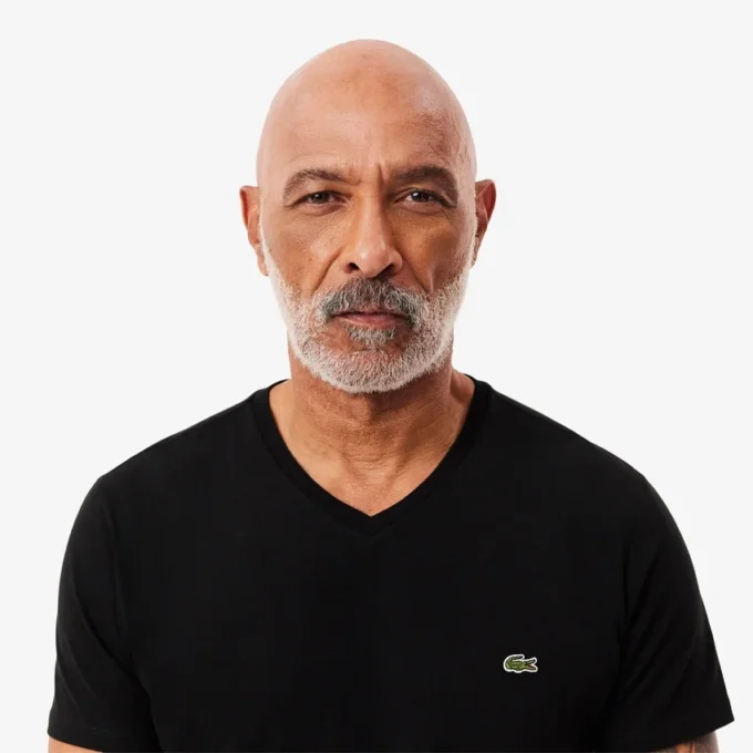 Ανδρικό ελαφρύ T-shirt με V-neck από βαμβάκι Pima Ανδρικό ελαφρύ T-shirt με V-neck από βαμβάκι Pima