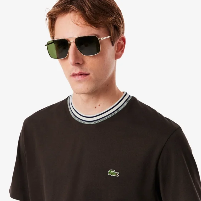 Ανδρικό T-shirt με ρίγες στο λαιμό, κατασκευασμένο στη Γαλλία Ανδρικό T-shirt με ρίγες στο λαιμό, κατασκευασμένο στη Γαλλία