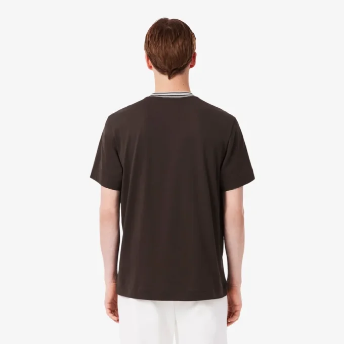 Ανδρικό T-shirt με ρίγες στο λαιμό, κατασκευασμένο στη Γαλλία Ανδρικό T-shirt με ρίγες στο λαιμό, κατασκευασμένο στη Γαλλία