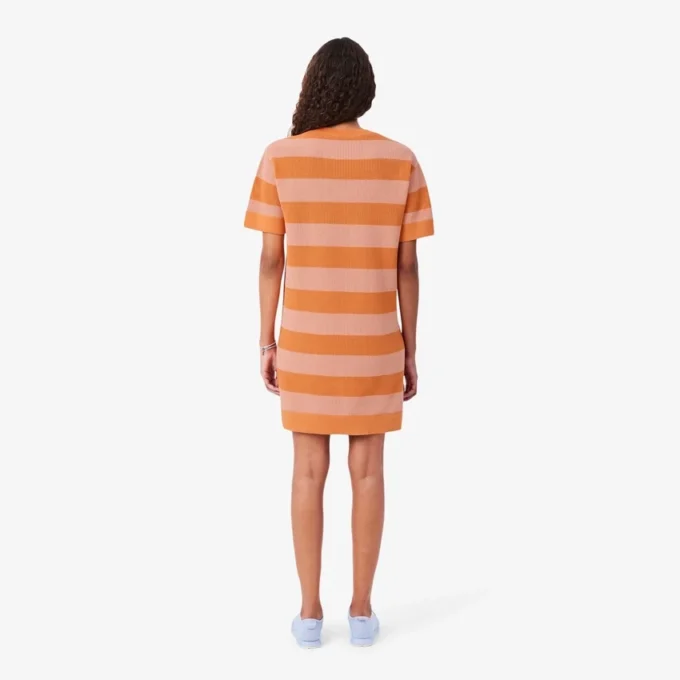 Φορέμα-T-shirt από πλεκτό πλέγμα με ρίγες Φορέμα-T-shirt από πλεκτό πλέγμα με ρίγες