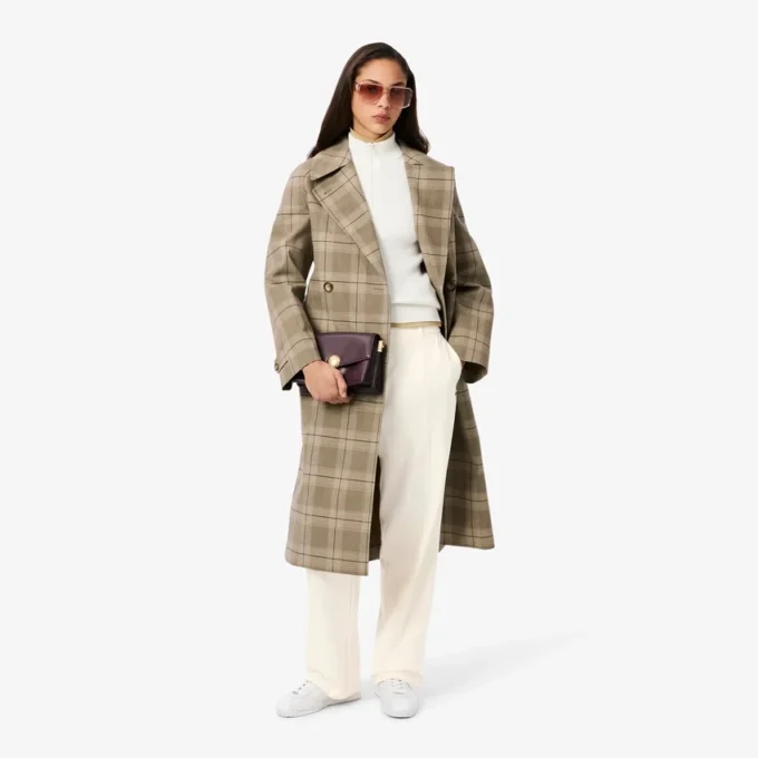 Γυναικείο παντελόνι φλάνελ με πιέτες σε oversized γραμμή Γυναικείο παντελόνι φλάνελ με πιέτες σε oversized γραμμή