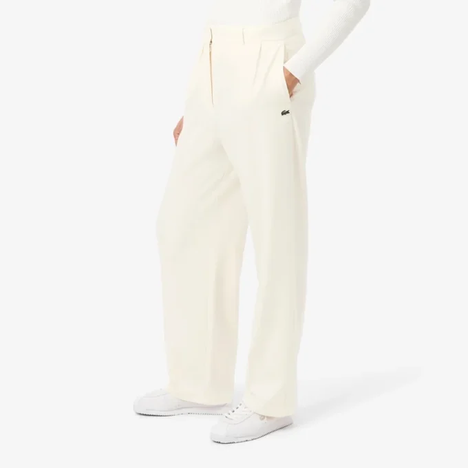 Γυναικείο παντελόνι φλάνελ με πιέτες σε oversized γραμμή Γυναικείο παντελόνι φλάνελ με πιέτες σε oversized γραμμή