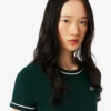 Γυναικείο T-shirt από jersey με διακοσμητικές λεπτομέρειες σε αντίθεση Γυναικείο T-shirt από jersey με διακοσμητικές λεπτομέρειες σε αντίθεση