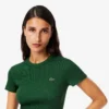 Γυναικείο T-shirt από βαμβάκι με ραβδώσεις και στενή εφαρμογή Γυναικείο T-shirt από βαμβάκι με ραβδώσεις και στενή εφαρμογή