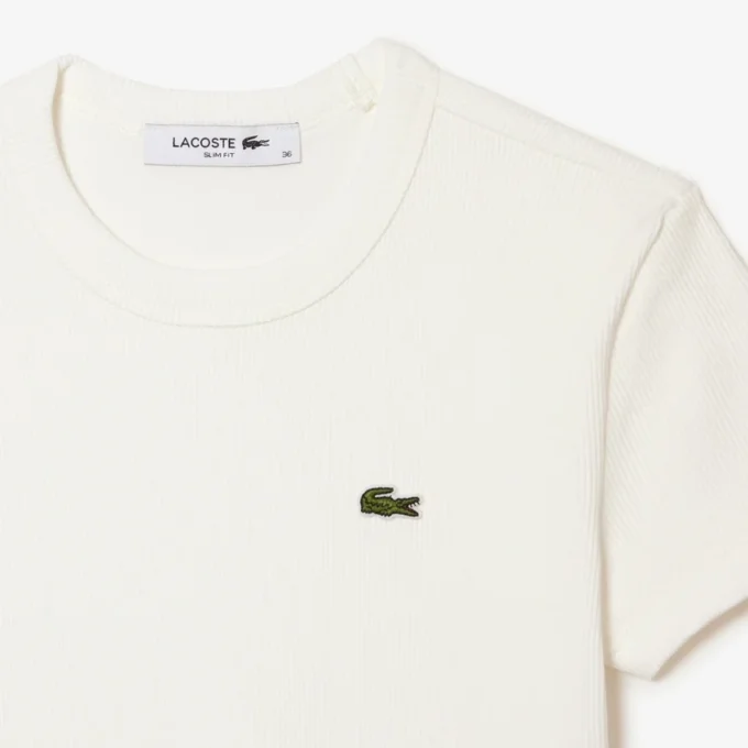 Γυναικείο T-shirt από βαμβάκι με ραβδώσεις και στενή εφαρμογή Γυναικείο T-shirt από βαμβάκι με ραβδώσεις και στενή εφαρμογή