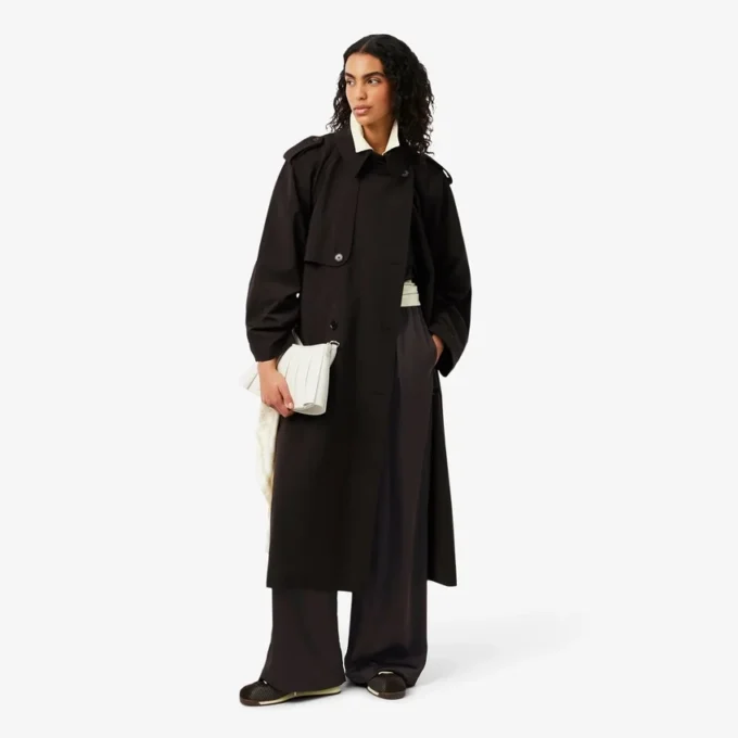 Παντελόνι από σατέν με ελαστική μέση και oversize γραμμή Παντελόνι από σατέν με ελαστική μέση και oversize γραμμή