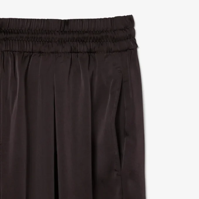 Παντελόνι από σατέν με ελαστική μέση και oversize γραμμή Παντελόνι από σατέν με ελαστική μέση και oversize γραμμή