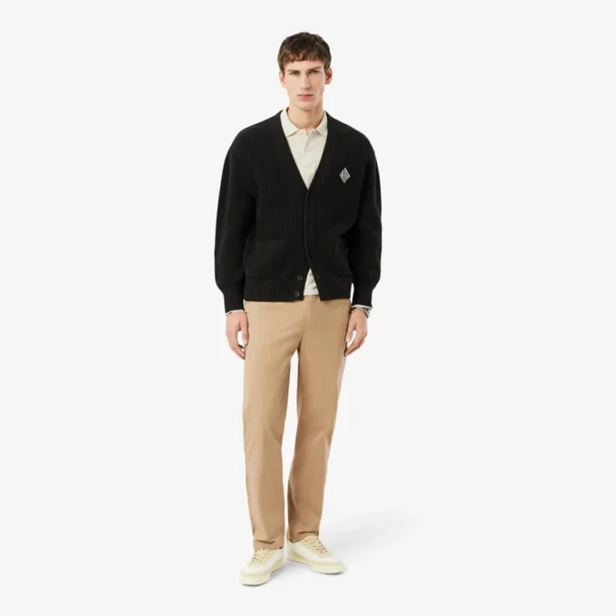 Παντελόνι Chino από βαμβακερό twill με κανονική εφαρμογή Παντελόνι Chino από βαμβακερό twill με κανονική εφαρμογή