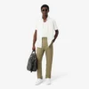 Παντελόνι Chino από βαμβακερό twill με κανονική εφαρμογή Παντελόνι Chino από βαμβακερό twill με κανονική εφαρμογή