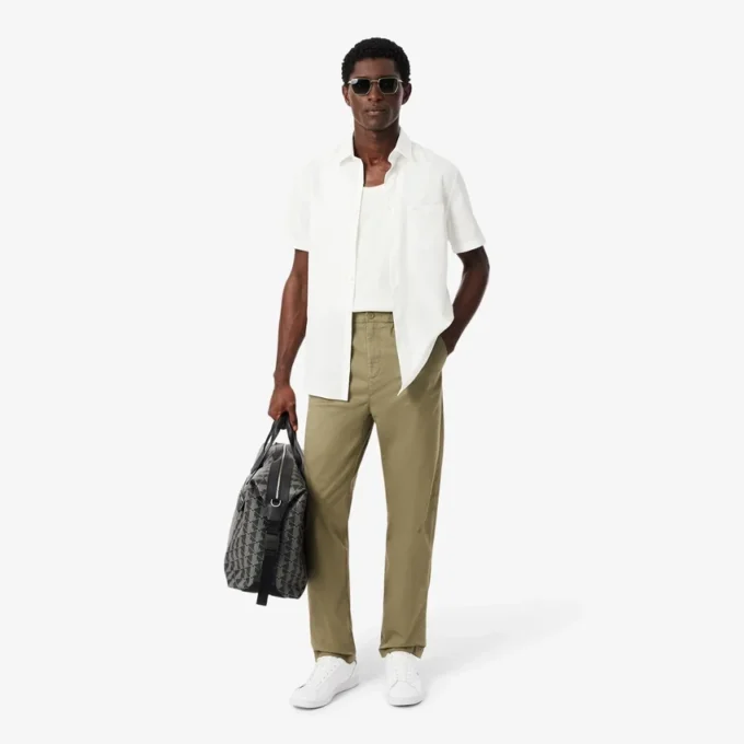 Παντελόνι Chino από βαμβακερό twill με κανονική εφαρμογή Παντελόνι Chino από βαμβακερό twill με κανονική εφαρμογή