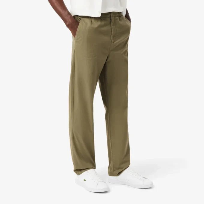 Παντελόνι Chino από βαμβακερό twill με κανονική εφαρμογή Παντελόνι Chino από βαμβακερό twill με κανονική εφαρμογή