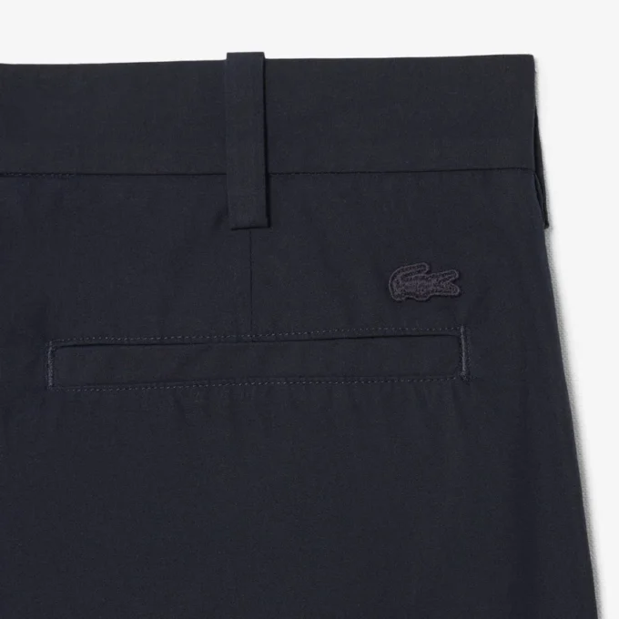Παντελόνι Chino από βαμβακερό twill με κανονική εφαρμογή Παντελόνι Chino από βαμβακερό twill με κανονική εφαρμογή