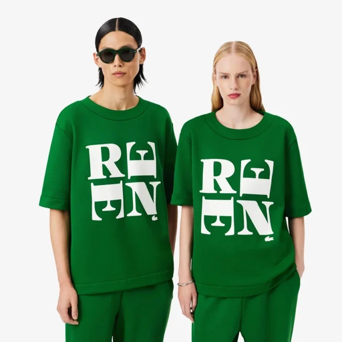 Σατέν T-shirt με γραφικά Runway Σατέν T-shirt με γραφικά Runway
