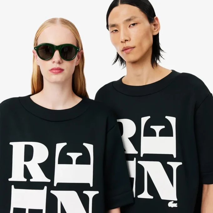 Σατέν T-shirt με γραφικά Runway Σατέν T-shirt με γραφικά Runway