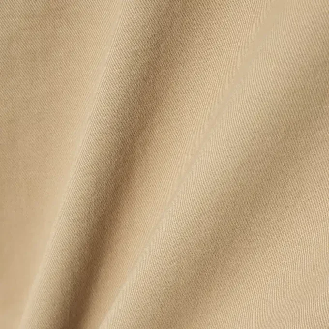 Σορτς από ελαστικό βαμβάκι με κανονική εφαρμογή Σορτς από ελαστικό βαμβάκι με κανονική εφαρμογή